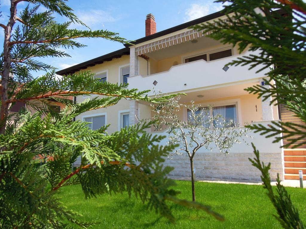 Holiday Home Villa Ivan Umag Oda fotoğraf